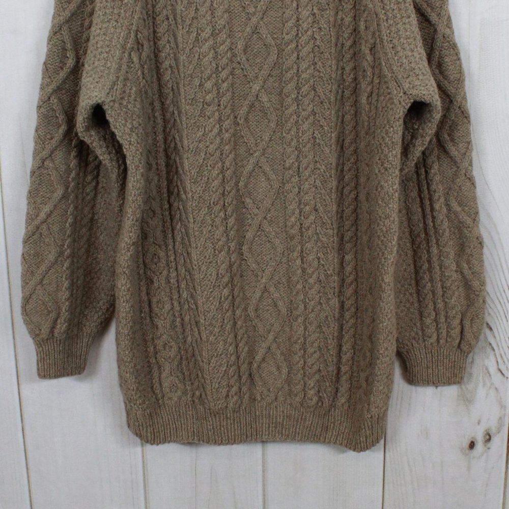 AN TUIRNE Hand Knitted Wool Corded Sweater - Picture 8 of 11